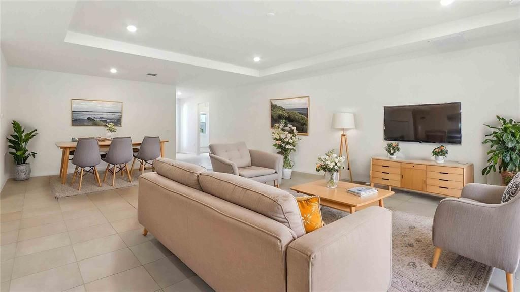 Dining room, Interior, Living room, Recessed Lighting