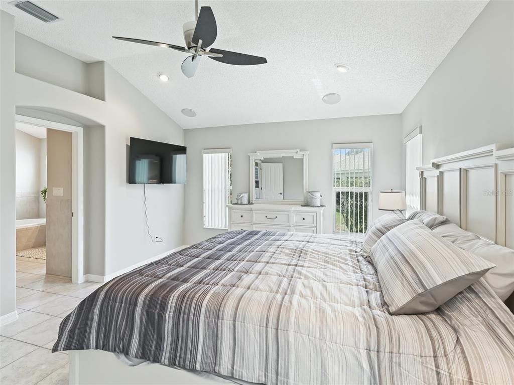 Bedroom, Interior, Recessed Lighting