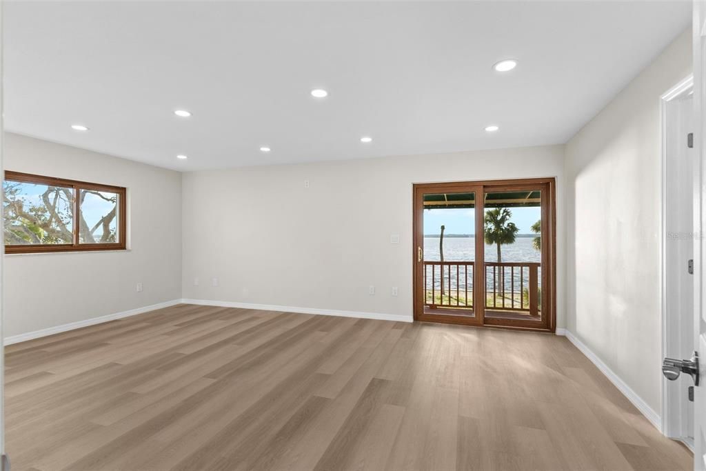 Empty room, Interior, Recessed Lighting, Water, Wood Texture Flooring