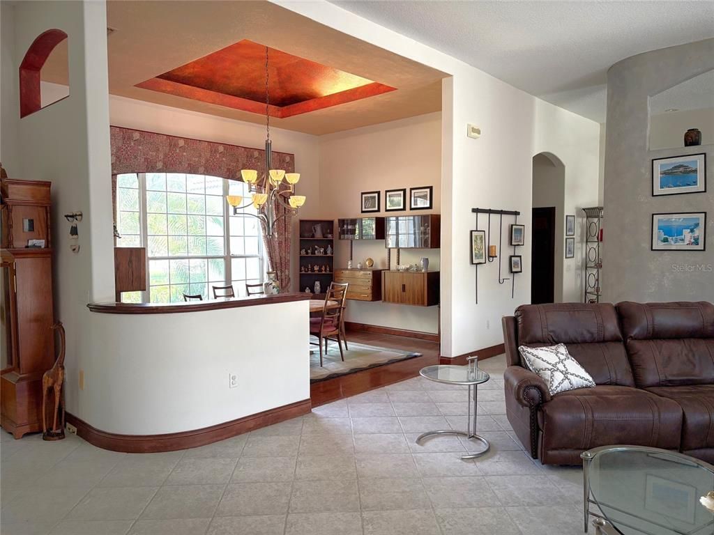 Chandelier, Dining room, Interior, Living room