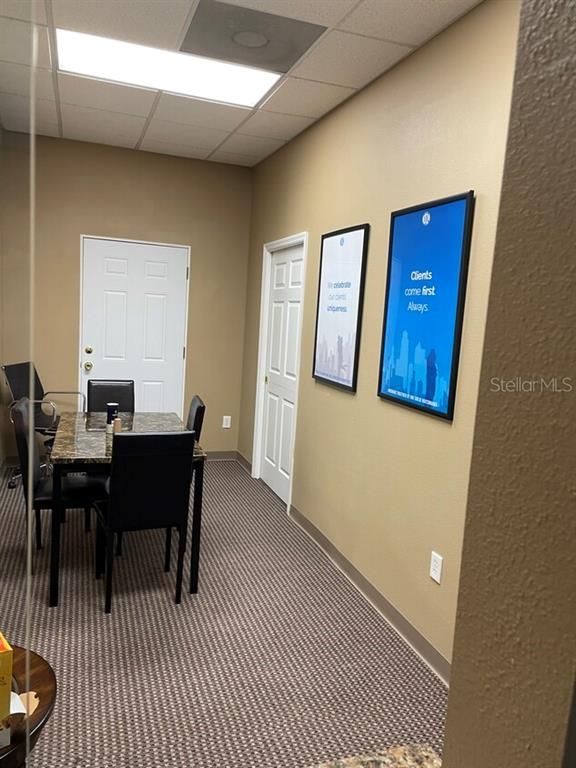 Dining room, Interior, Recessed Lighting