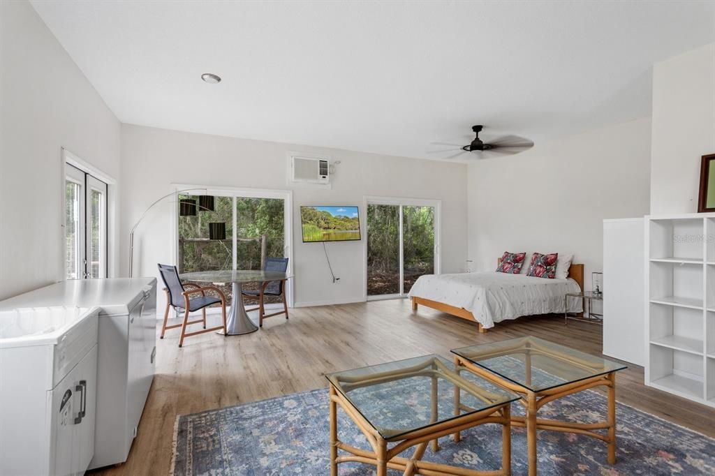 Bedroom, Dining room, Interior, Recessed Lighting, Wood Texture Flooring