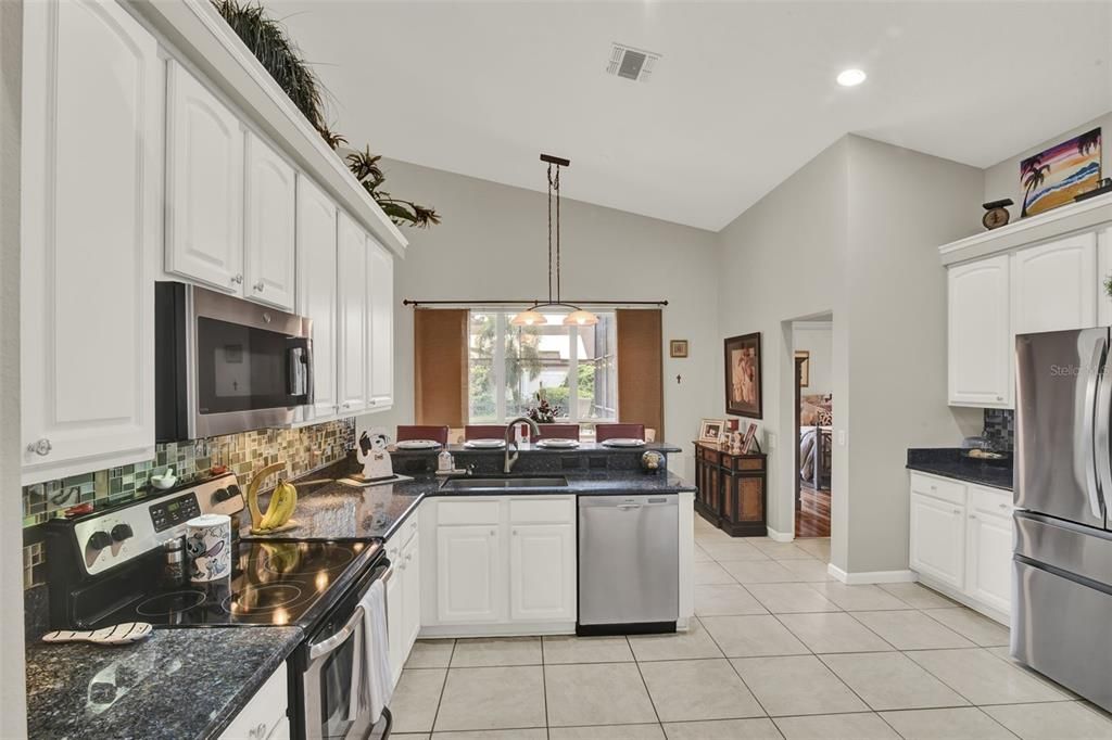 Dining room, Interior, Kitchen, Pendant Lights, Recessed Lighting