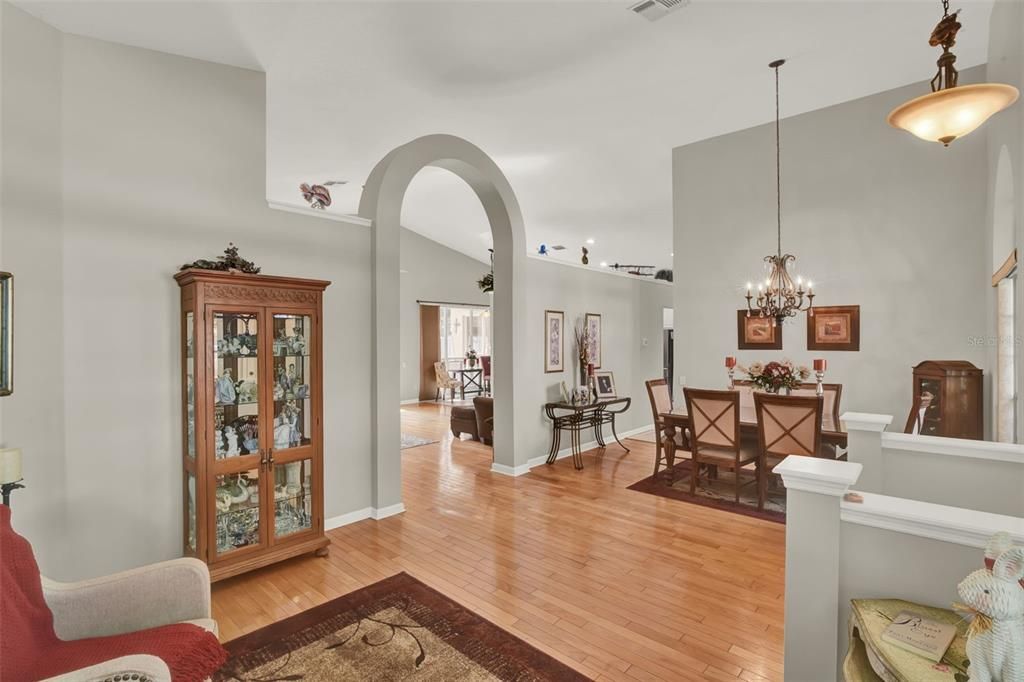 Chandelier, Dining room, Interior, Pendant Lights, Wood Texture Flooring