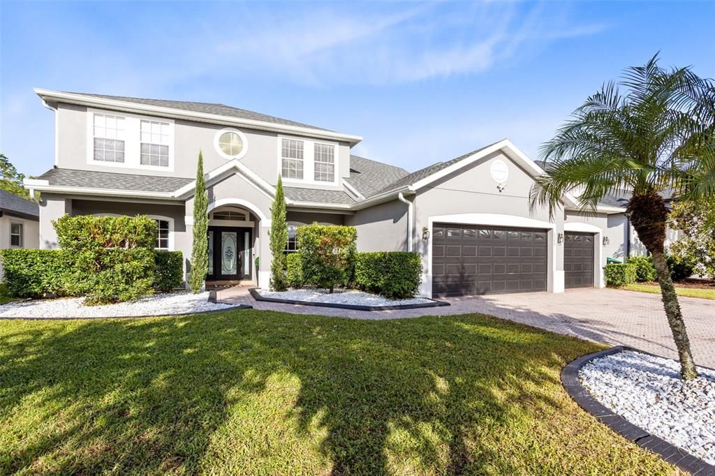 Attached, Exterior, Facade, Mediterranean