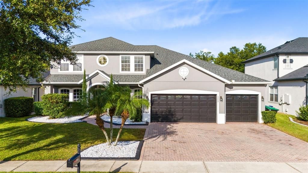 Attached, Exterior, Facade, French Provincial