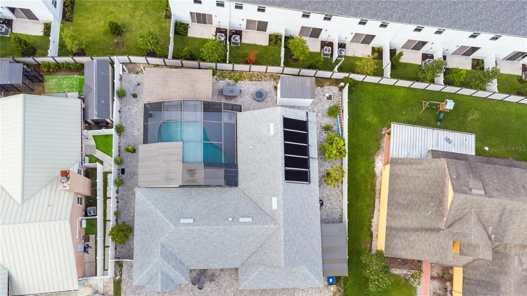 Exterior, Drone
