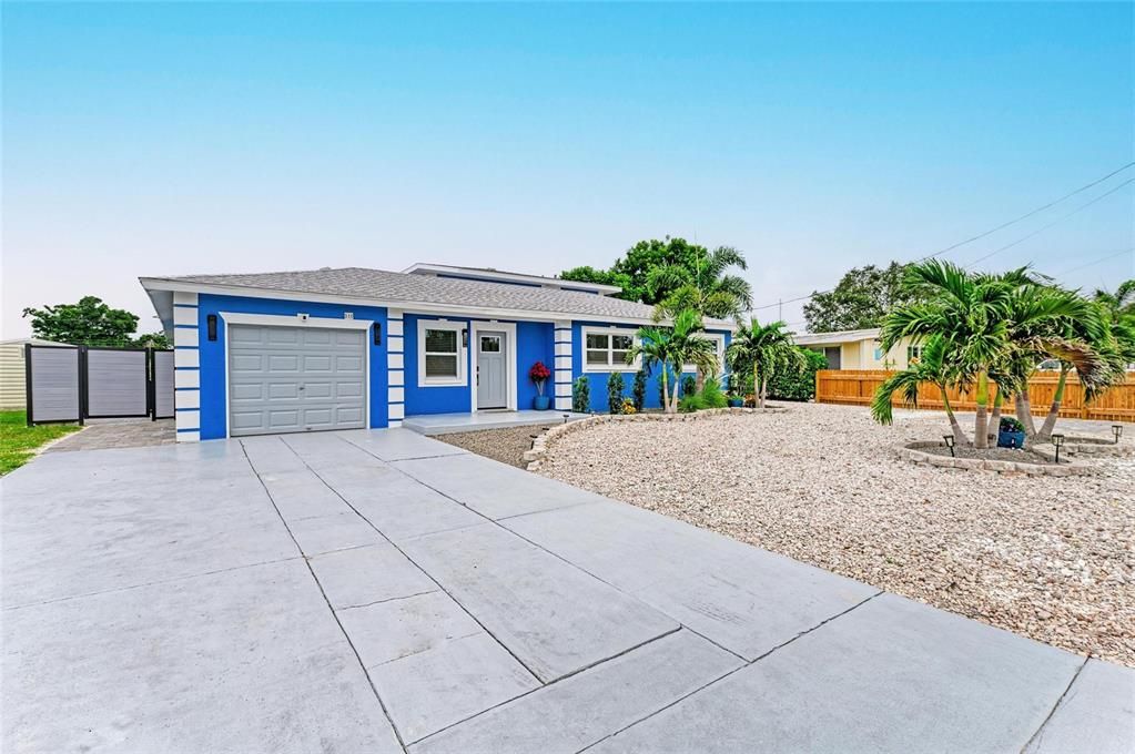 Attached, Backyard, Exterior, Facade, Solar Panels, Ranch