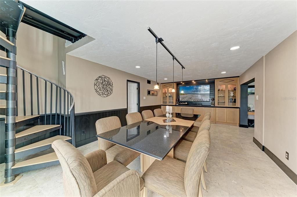 Dining room, Interior, Pendant Lights, Recessed Lighting
