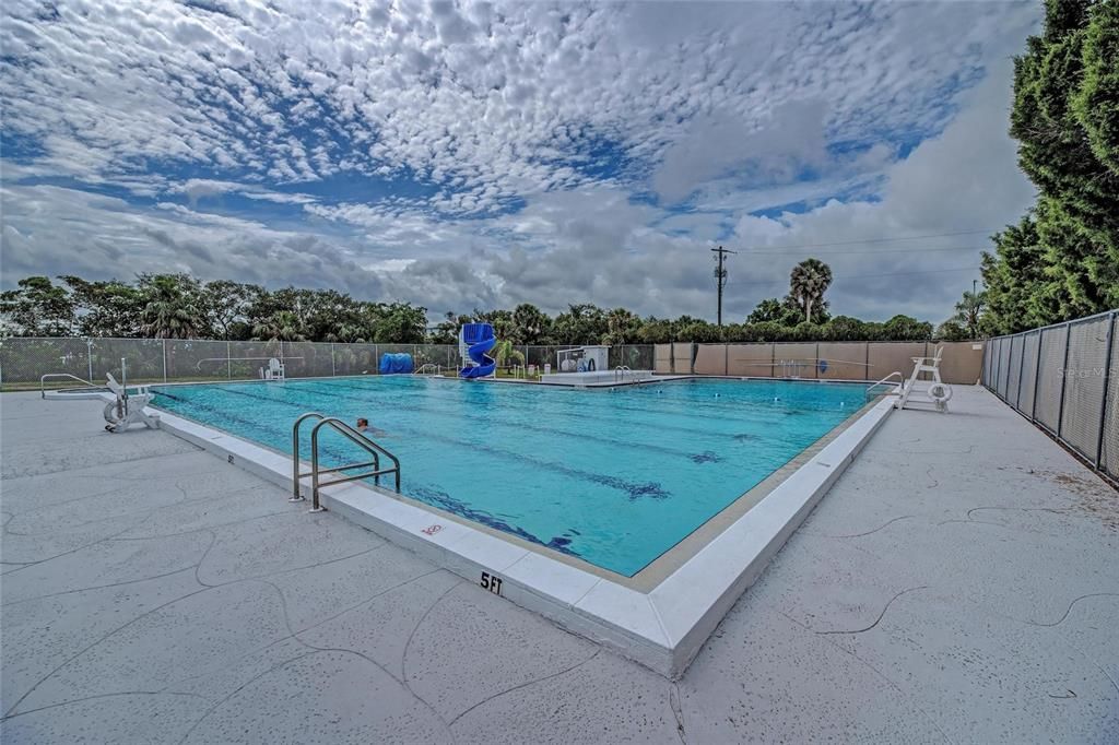 Exterior, Pool