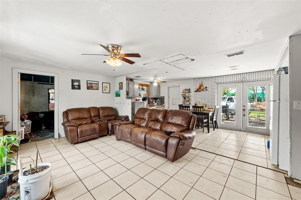 Dining room, Interior, Living room, Stone Walls