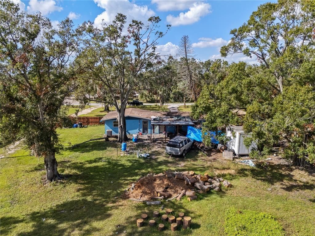 Backyard, Exterior