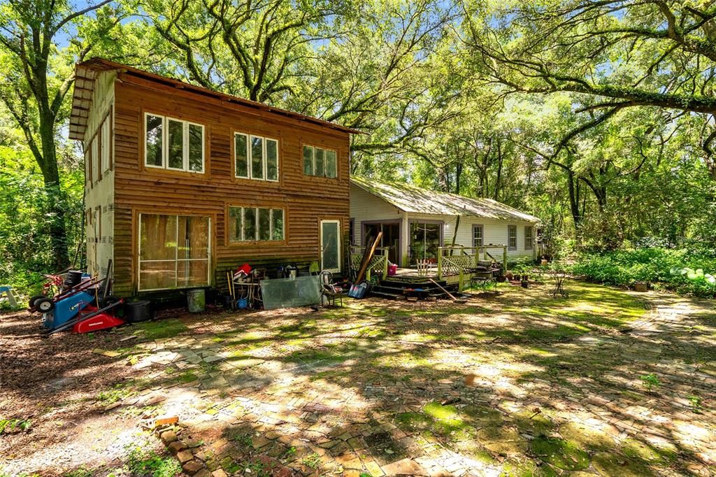 Backyard, Exterior