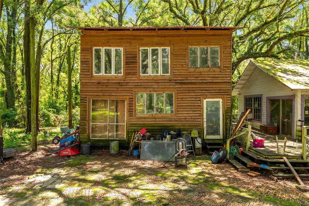 Exterior, Facade, Log Home