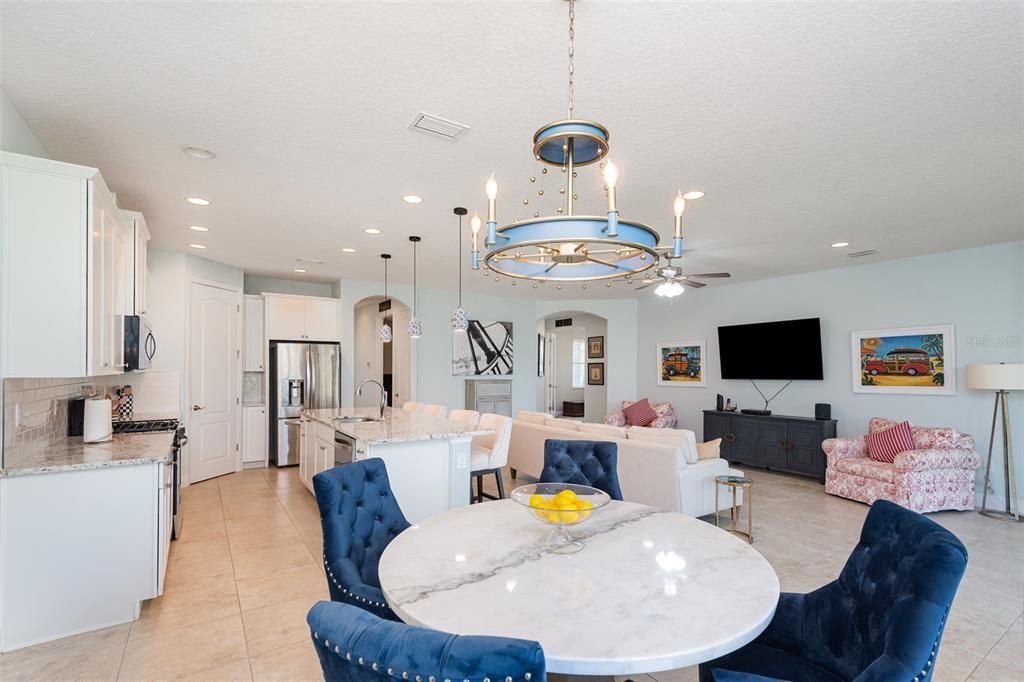 Dining room, Interior, Kitchen, Living room, Pendant Lights, Recessed Lighting, Stainless Steel Appliances