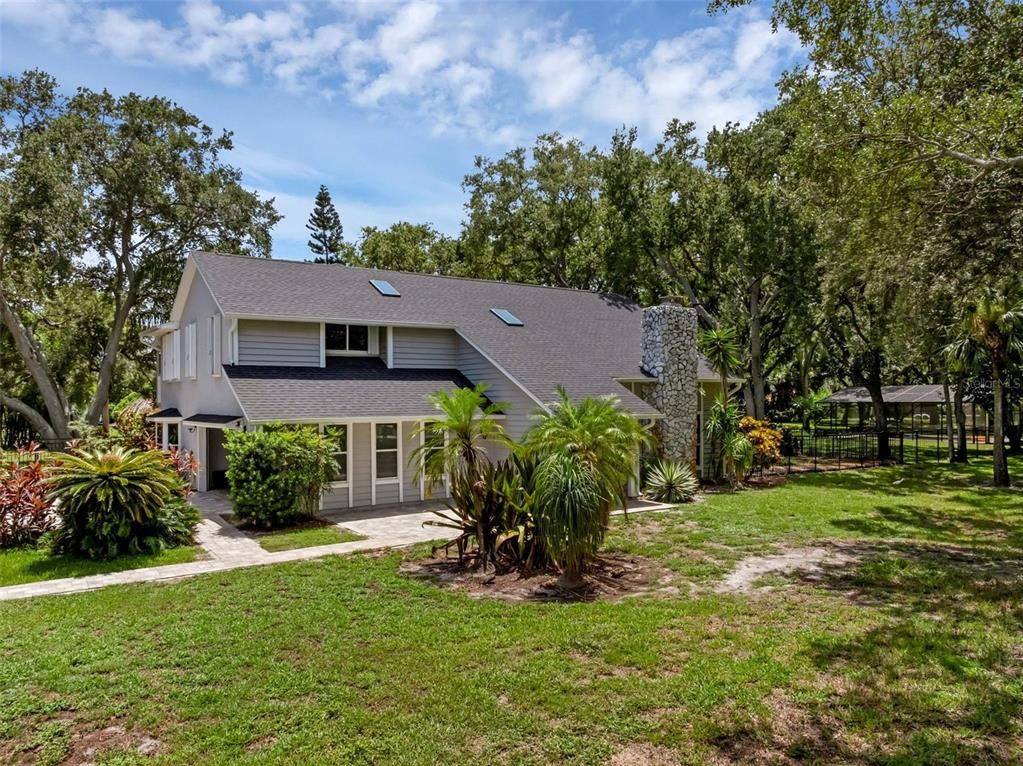Backyard, Exterior