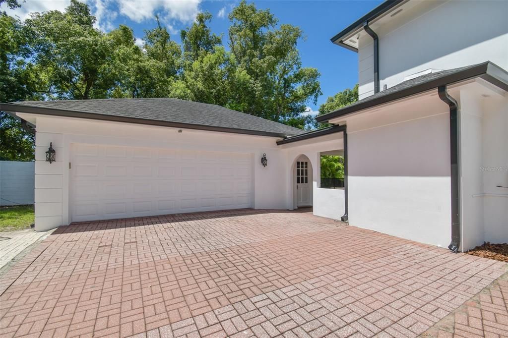 Detached Garage, Exterior