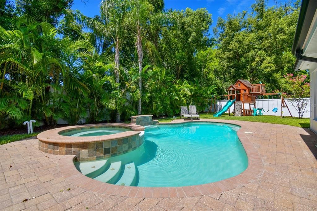 Exterior, Playground, Pool