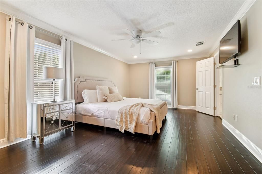 Bedroom, Interior, Recessed Lighting, Wood Texture Flooring