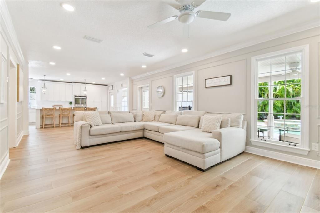 Interior, Kitchen, Living room, Pendant Lights, Recessed Lighting, Wood Texture Flooring