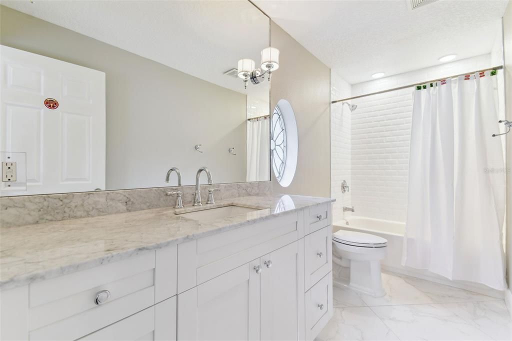 Bathroom, Interior, Marble, Pendant Lights, Recessed Lighting