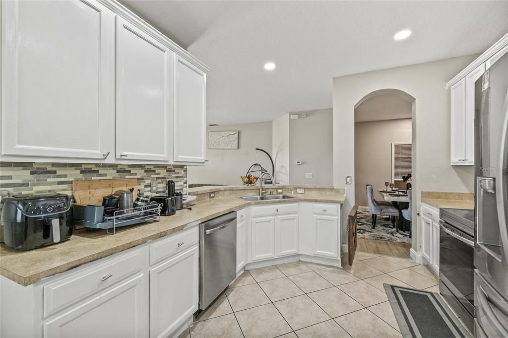 Dining room, Interior, Kitchen, Recessed Lighting