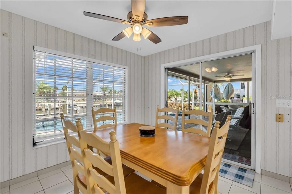 Dining room, Interior