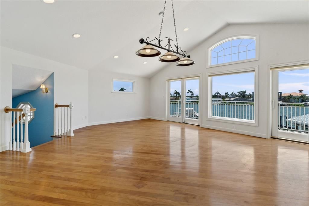 Chandelier, Empty room, Interior, Pendant Lights, Recessed Lighting, Water, Wood Texture Flooring