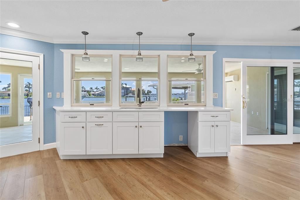 Interior, Pendant Lights, Recessed Lighting, Wood Texture Flooring