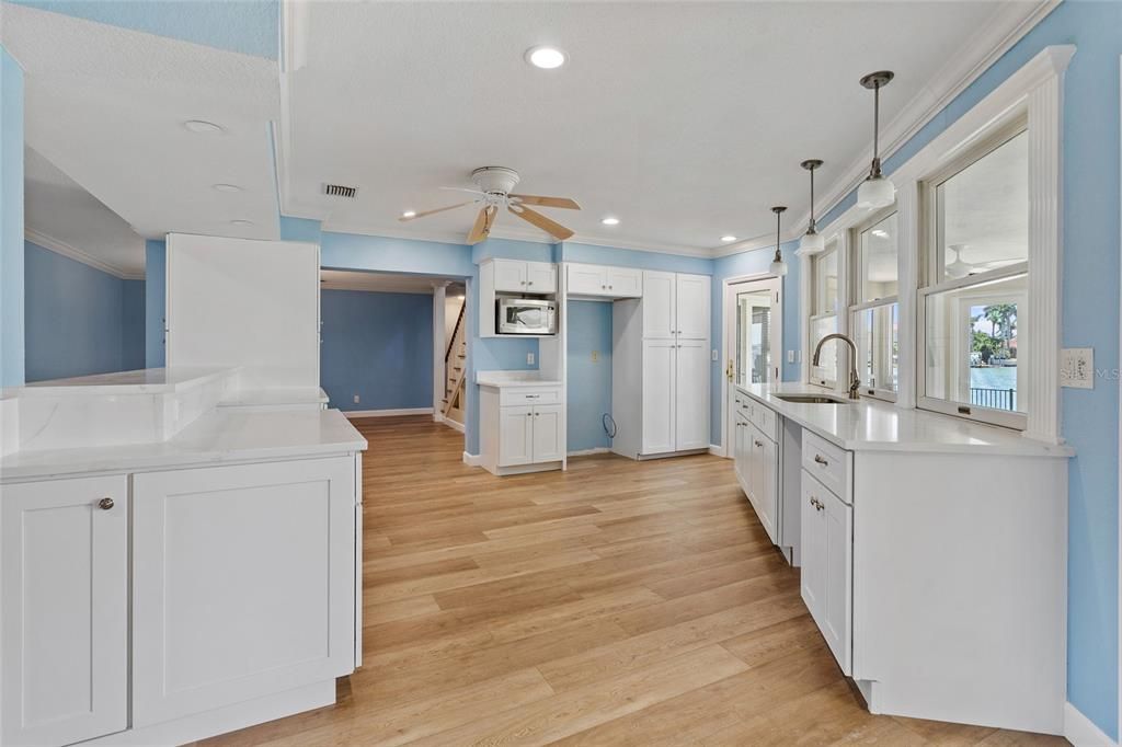 Interior, Kitchen, Pendant Lights, Recessed Lighting, Wood Texture Flooring