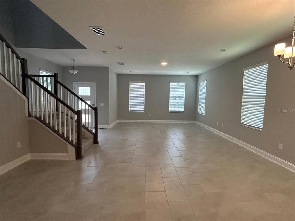 Empty room, Interior, Pendant Lights, Recessed Lighting