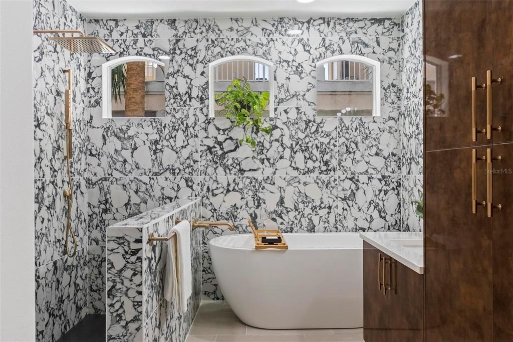 Bathroom, Free Standing Baths, Interior