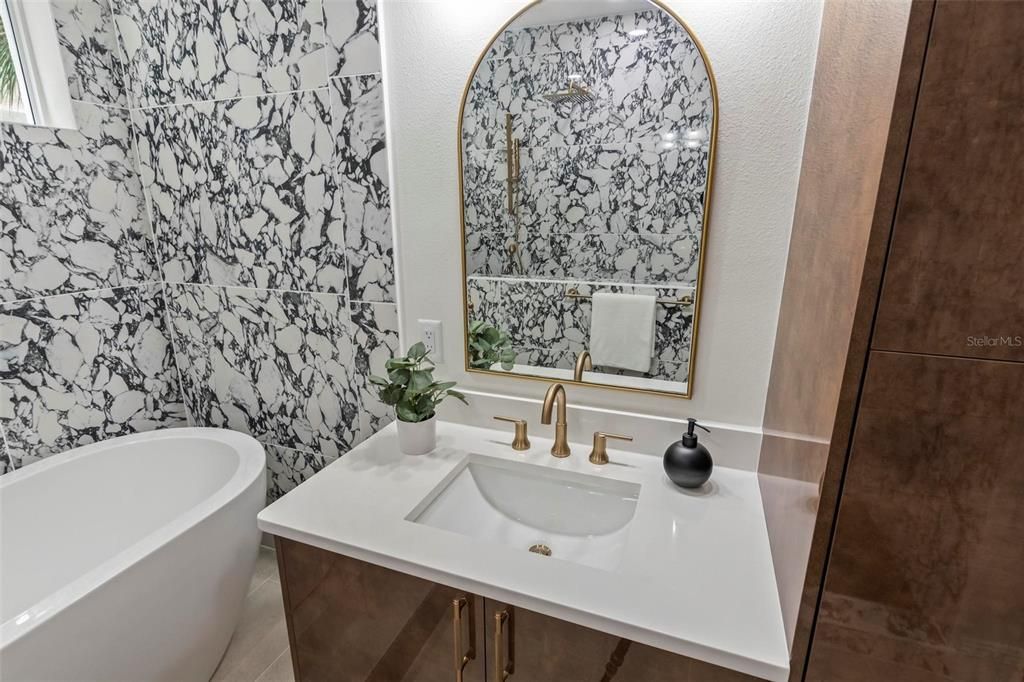 Bathroom, Free Standing Baths, Interior