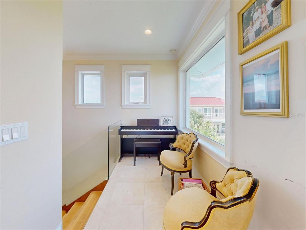 Interior, Piano, Recessed Lighting