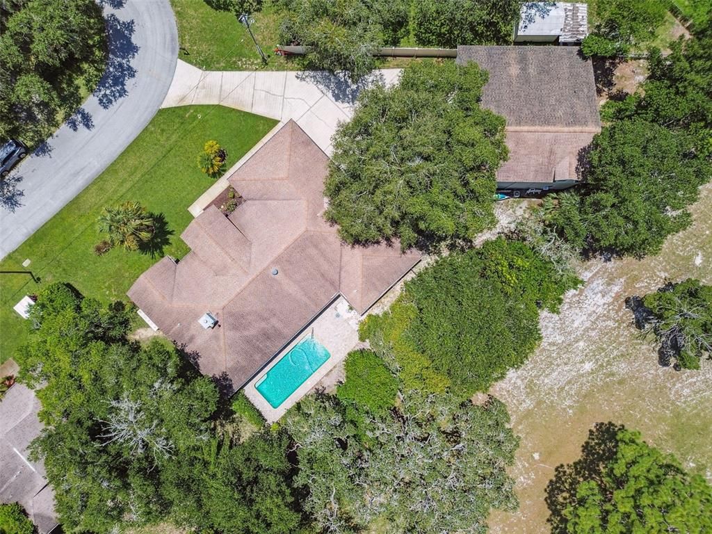 Exterior, Drone