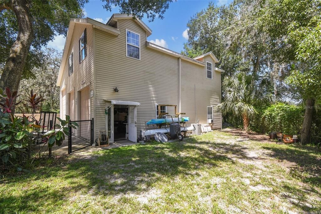 Backyard, Exterior