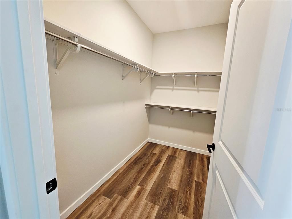 Interior, Walk-in Closets, Wood Texture Flooring