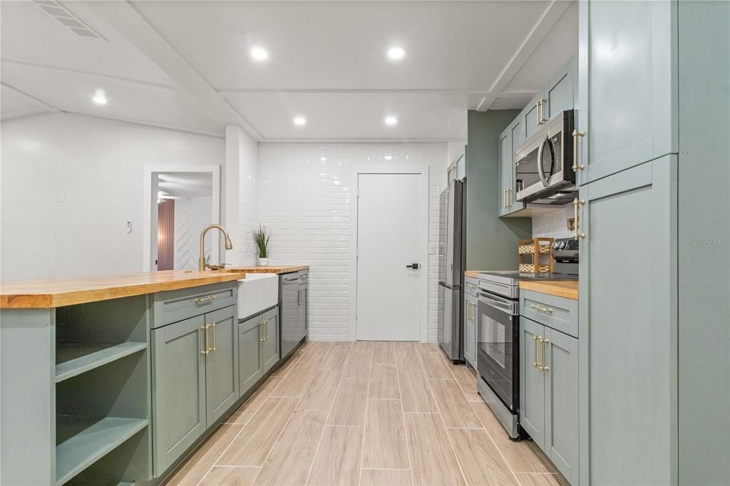 Interior, Kitchen, Recessed Lighting, Wood Texture Flooring