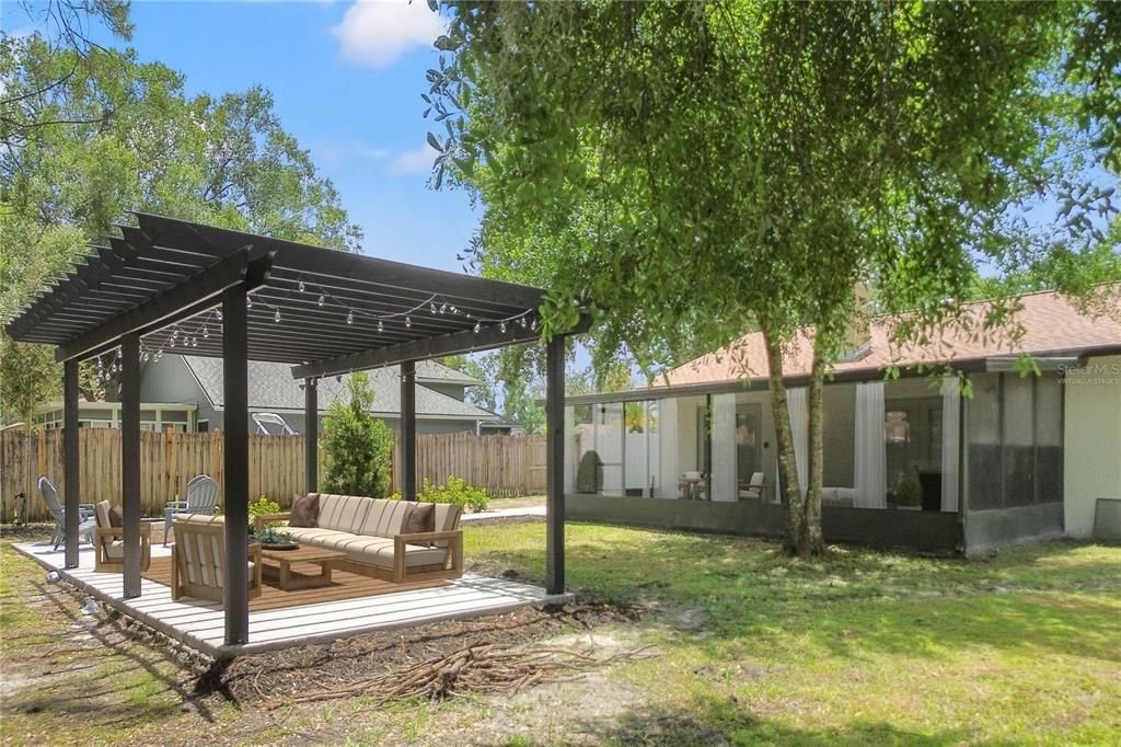 Backyard, Exterior