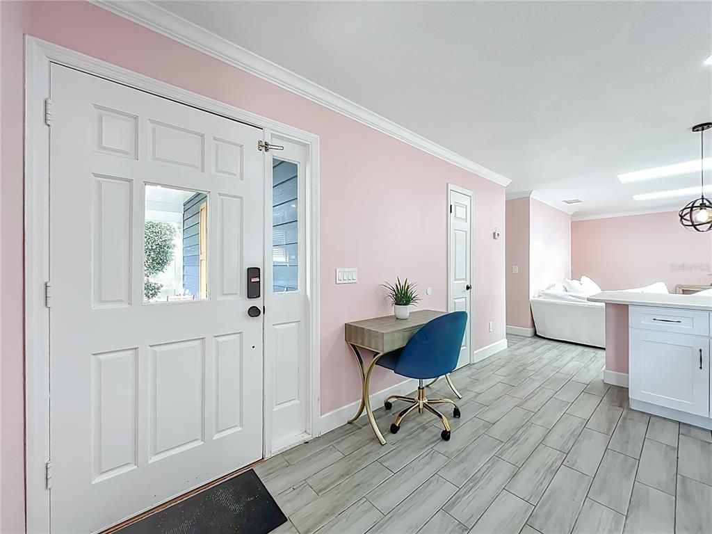 Home Office, Interior, Pendant Lights, Recessed Lighting, Wood Texture Flooring