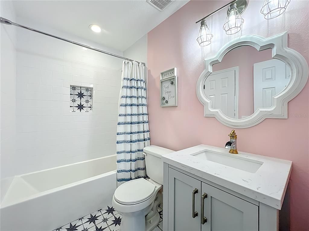 Bathroom, Interior, Recessed Lighting