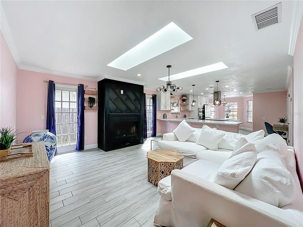 Fireplace, Interior, Kitchen, Living room, Pendant Lights, Recessed Lighting, Wood Texture Flooring