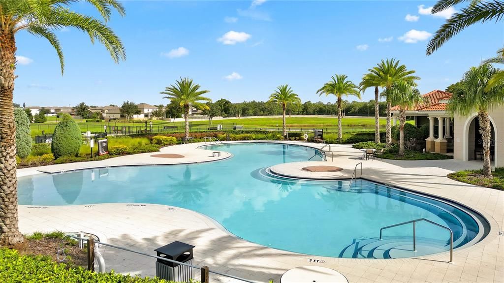 Exterior, Pool