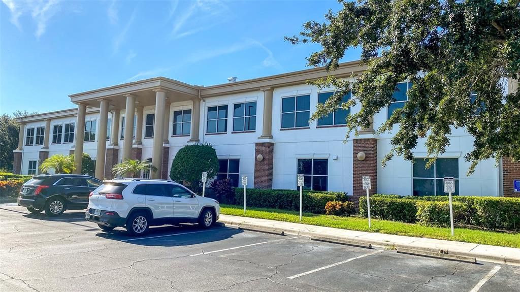 Exterior, Facade, Brick Facade, Rowhouse