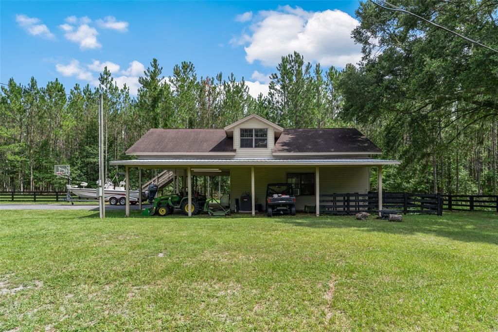 Backyard, Exterior