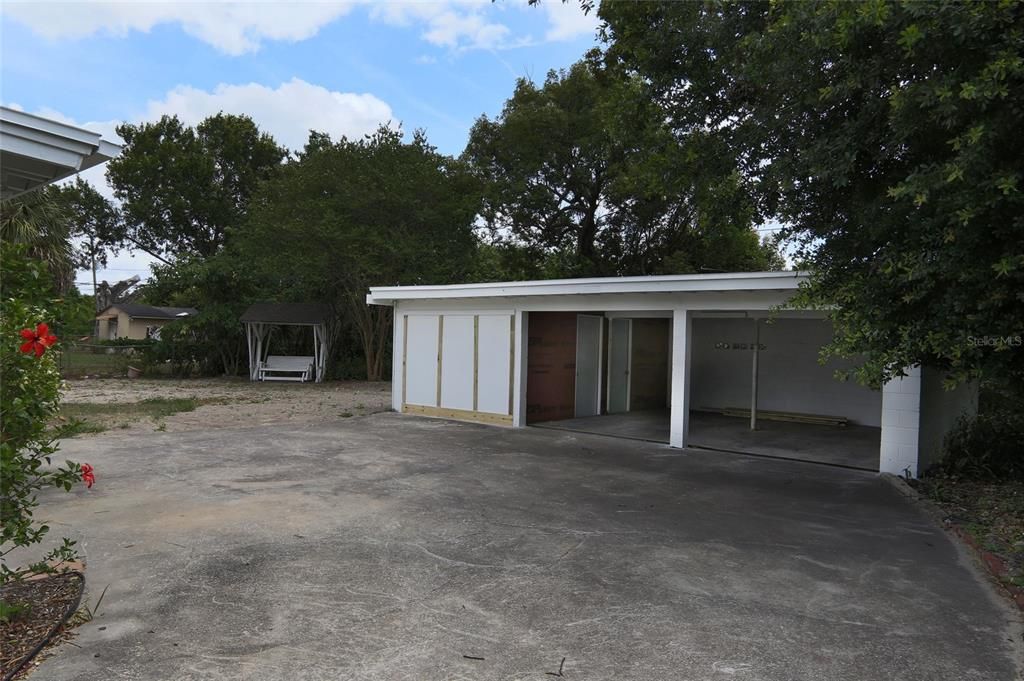 Backyard, Exterior