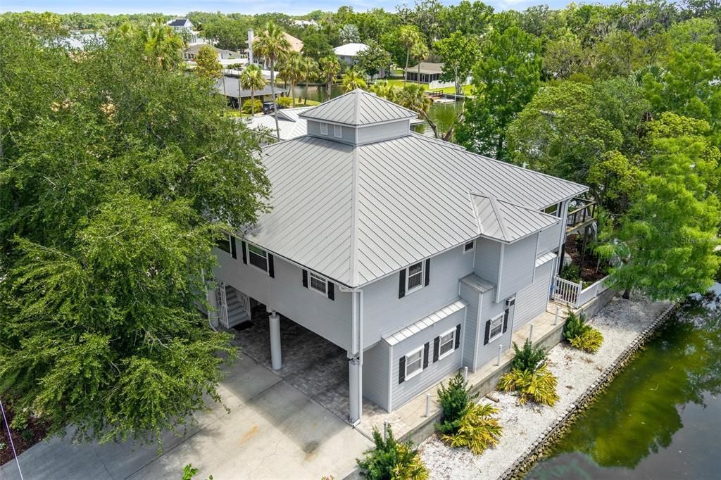 Exterior, Drone