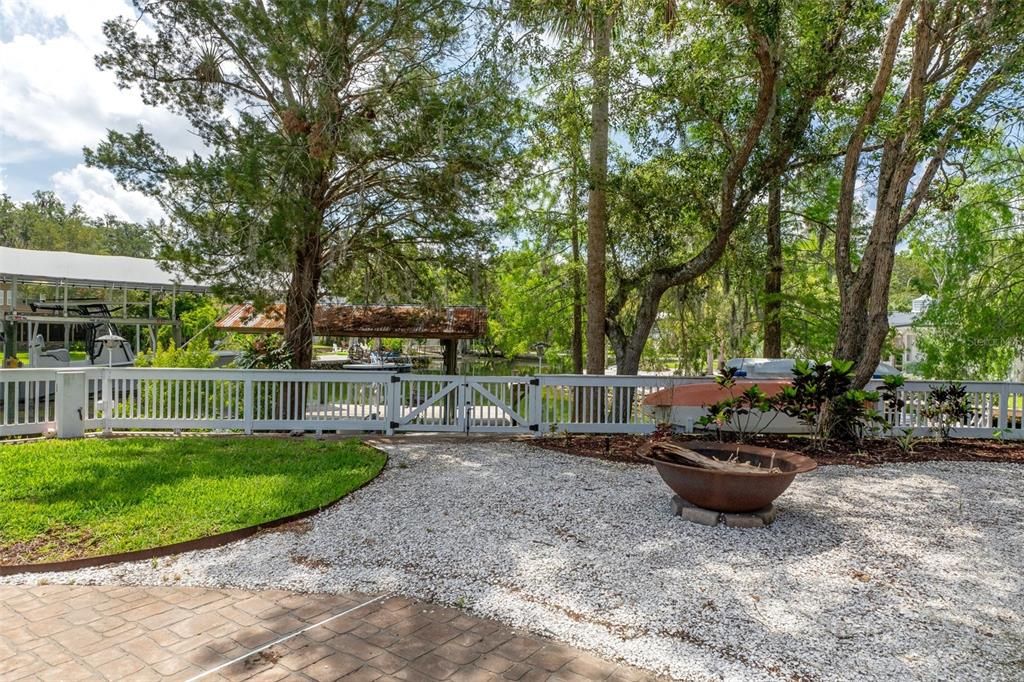 Backyard, Exterior