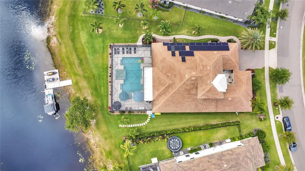 Exterior, Drone