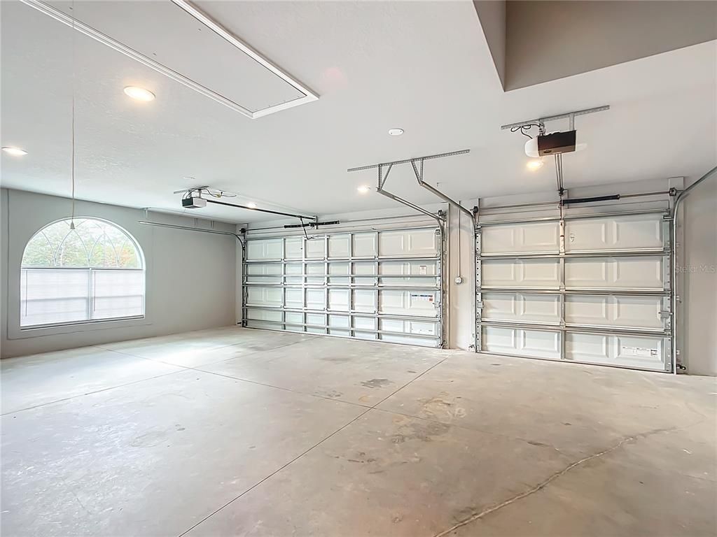 Garage, Interior, Recessed Lighting